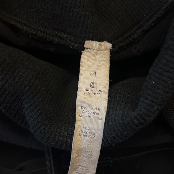Lululemon wide leg capris - Picture 3 of 5